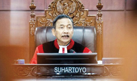 MK Tegaskan Wamen Tak Boleh Rangkap Jabatan Komisaris BUMN, Diberi Waktu 2 Tahun untuk Mundur 1 Ketua Mahkamah Konstitusi (MK) Suhartoyo