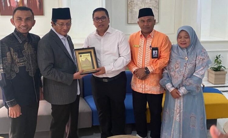 Usulkan Pemisahan MAN dan Pendirian MIN Pertama, Wako Hendri Audiensi dengan Menteri Agama 1 1000373556