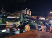 Gapura di Jalan Indarung Roboh Ditabrak Truk, Akses Lalin Padang-Solok Lumpuh