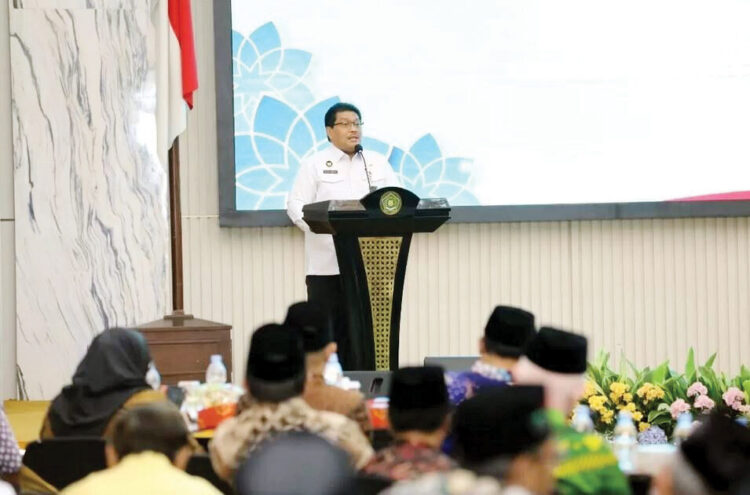 Indonesia Miliki 618 Ribu Ormas, Menag Dorong Nasionalisme Inklusif Jaga Harmoni Bangsa 1 DIALOG ORMAS— Asisten Deputi Kesatuan Bangsa Kemenko Polkam Cecep Agus Supriyanta dalam Dialog Ormas Islam dan OKP Islam Tingkat Nasional di Kementerian Agama (30/7).