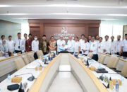 Tingkatkan Potensi Zakat, BAZNAS RI Serahkan SK UPZ Kementerian PU