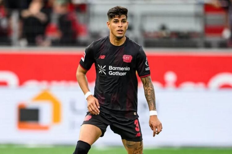 Drama Panas London Utara, Arsenal-Tottenham Berebut Hincapie 1 DIINCAR— Piero Hincapie Pemain Leverkusen gencar diincar Arsenal.