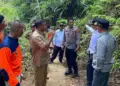 Viral Video Bidan Berenang Arungi Sungai untuk Obati Pasien TBC, Bupati Pasaman dan Forkopimda Pastikan Perbaikan Jembatan Jadi Prioritas 9 Viral Video Bidan Berenang Arungi Sungai untuk Obati Pasien TBC, Bupati Pasaman dan Forkopimda Pastikan Perbaikan Jembatan Jadi Prioritas
