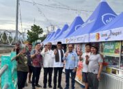 Serahkan 15 Unit Tenda, Bank Nagari Peduli Pedagang Makanan