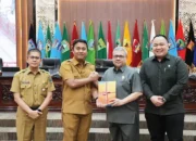 Rapat Paripurna Penyampaian Pengantar Ranperda Perubahan APBD dan Penyertaan Modal ke PT Jamkrida, DPRD Sumbar Sampaikan Beberapa Catatan Penting kepada Gubernur