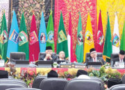 Pimpin Sidang Paripurna Istimewa DPRD Sumbar, Muhidi Ajak Seluruh Elemen Masyarakat Perkuat Persatuan
