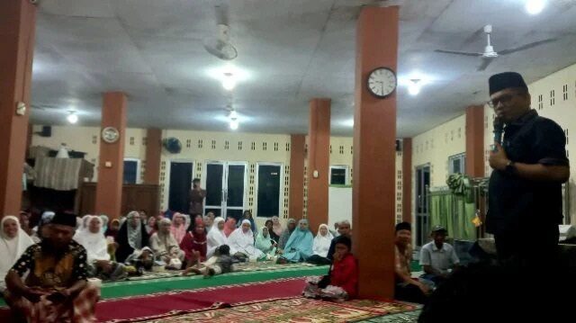 Wakil Ketua DPRD Sumbar Evi Yandri Serap Aspirasi di Kecamatan Pauh, Warga Usulkan Pembangunan Irigasi dan Lapangan Bola 1 RESES—Wakil Ketua DPRD Sumbar, Evi Yandri saat reses perseorangan masa sidang III tahun 2025 di Kecamatan Pauh, Kamis (31/7).