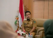 Pemprov Sumbar Tindaklanjuti Video Viral Bidan di Pasaman, Seberangi Sungai untuk Obati Warga Penderita TBC