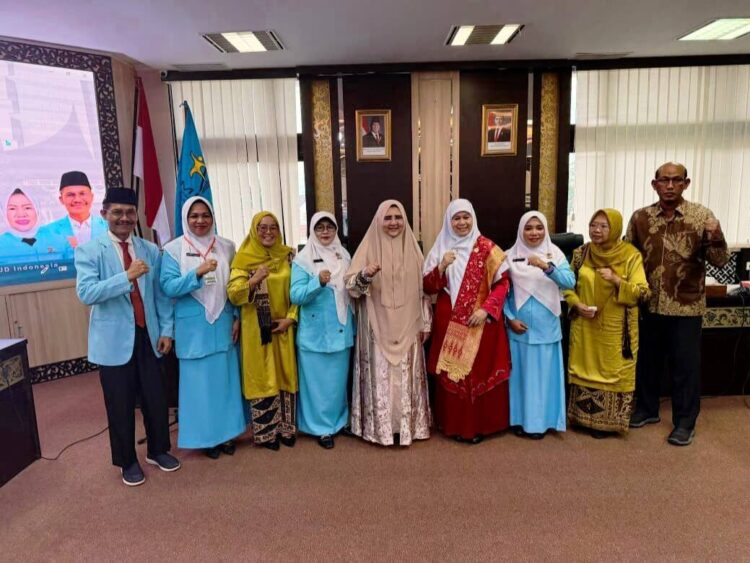 Ketua HIMPAUDI Pasbar Hadiri Musyawarah Wilayah PW HIMPAUDI Sumbar 1 Hadiri Musyawarah Wilayah PW HIMPAUDI Sumatera Barat