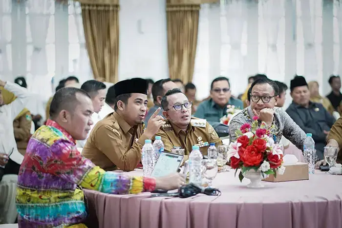 Wako Solok Hadiri Rakor Penerapan SPM se-Sumbar 1 Hadiri Rakor Penerapan Standar Pelayanan Minimal se Sumatera Barat