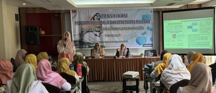 BPJS Kesehatan Perkuat Program Rujuk Balik, Pelayanan Kini Lebih Efektif dan Efisien 1 Kepala BPJS Kesehatan saat membuka kegiatan dihotel Emersia Batusangkar. chandra antoni 2