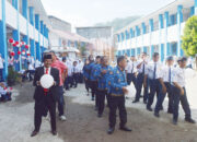 Gelar Upacara, Alumni SMPN 4 Padang Meriahkan HUT ke-80 RI