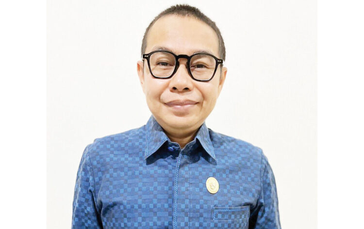 Ketua KI Sumbar: PPID, Era Baru Keterbukaan Informasi Bank Nagari 1 Musfi Yendra
Ketua KI Sumbar