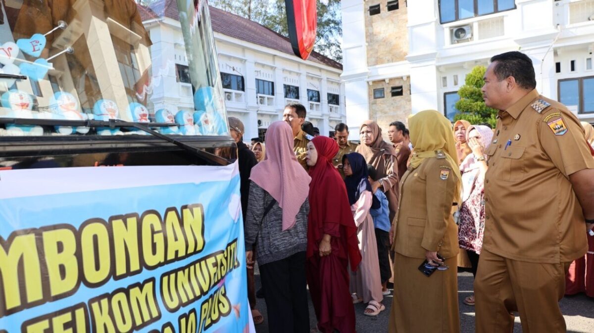 Lepas Mahasiswa Tel U Program Saga Saja Plus TA 2025 2026