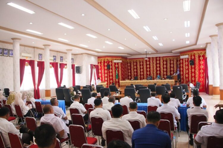 Wako Payakumbuh Siap Terima dan Kritik Membangun Sebagai Bahan Evaluasi 1 PARIPURNA—DPRD menggelar paripurna pandangan umum Fraksi-Fraksi di DPRD Kota Payakumbuh.