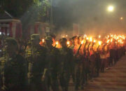 Pawai Obor Taptu Bukittinggi Jelang Peringatan HUT RI ke-80