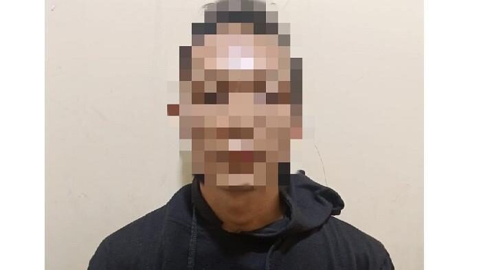 Sakit Hati Lihat Kekasih Ditampar, Pedagang Ikan Tikam Calon ‘Mamak Rumah’ 1 PENGANIAYAAN— Pelaku R (33) yang
terlibat kasus penganiayaan diamankan
jajaran Polsek Lubeg.