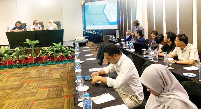 PENYUSUNAN ULANG MASTERPLAN DRAINASE— Dinas Pekerjaan Umum dan Penataan Ruang (DPUPR) Kota Padang menggelar Penyusunan Masterplan Drainase Kota Padang. Masterplan yang lama dianggap tidak lagi relevan karena banjir dan genangan kerap terjadi.