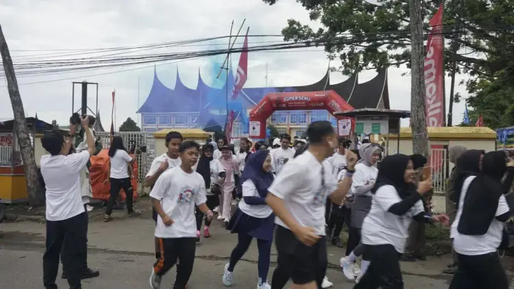Ratusan Warga Pasaman Barat Ikuti Pasbar Lari Ceria
