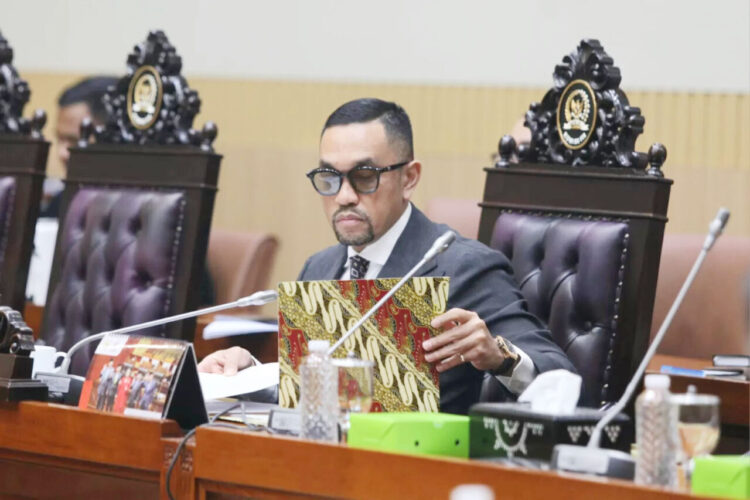 Ahmad Sahroni: Orang yang Bilang Bubarin DPR itu adalah Orang Tolol Sedunia 1 Wakil Ketua Komisi III DPR Ahmad Sahroni