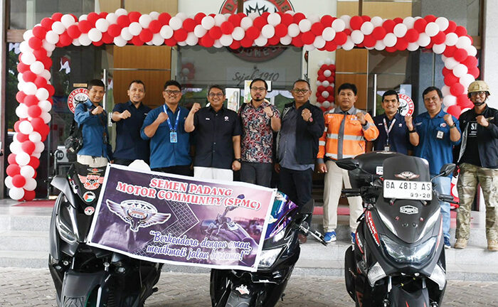 Bawa Misi Silaturahmi dan Survei Pasar, Semen Padang Motorbike Community Touring ke Kuansing Saksikan Festival Pacu Jalur 1 PELEPASAN— Direktur Operasi PT Semen Padang, Andria Delfa melepas rombongan Semen Padang Motorbike Community (SPMC), untuk mengikuti Festival Pacu Jalur 2025 di Tepian Narosa, Teluk Kuantan, Kabupaten Kuantan Singingi (Kuansing), Riau.