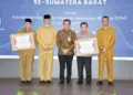 Penerapan SPM 2024, Skor Tertinggi, Agam Raih Penghargaan Kabupaten Berkinerja Terbaik 10 Penerapan SPM 2024, Skor Tertinggi, Agam Raih Penghargaan Kabupaten Berkinerja Terbaik