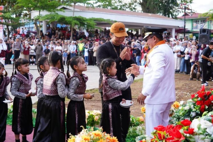 Upacara Penurunan Bendera
