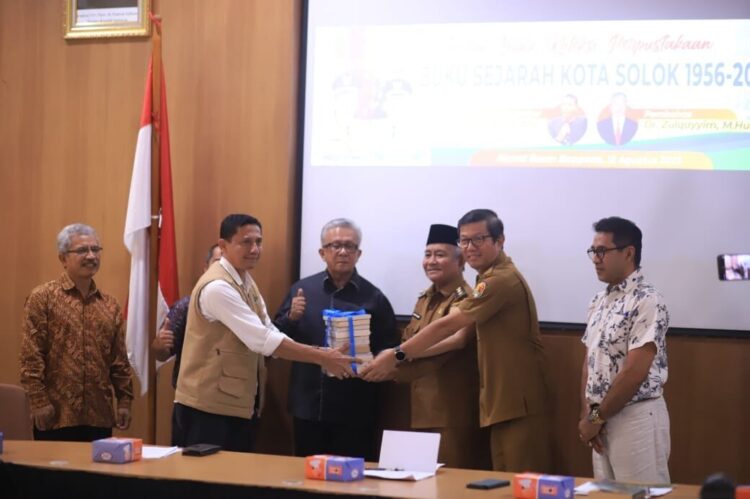 Wawako Solok Ajak Generasi Muda tidak Melupakan Sejarah 1 Wakil Wali Kota Solok Suryadi Nurdal mengajak seluruh elemen masyarakat terutama