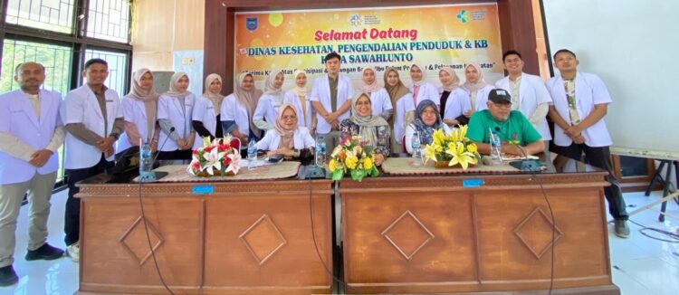 Dinkes P2KB Sawahlunto Terima Peserta Program Internship PIDI dan PIDGI 1 PROGRAM INTERNSHIP— Dinas Kesehatan, Pengendalian Penduduk, dan Keluarga Berencana (Dinkes P2KB) Kota Sawahlunto Ranu Verra Mardianti, menerima kedatangan peserta internship Dokter Indonesia (PIDI) dan Program Internship Dokter Gigi Indonesia (PIDGI) untuk Periode III
Tahun 2025.