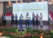 4 Wajib Pajak Menerima Hadiah Paket Umrah, Gubernur Sumbar: Digitalisasi Bukan lagi Pilihan, Tetapi Keharusan dalam Pengelolaan PAD 