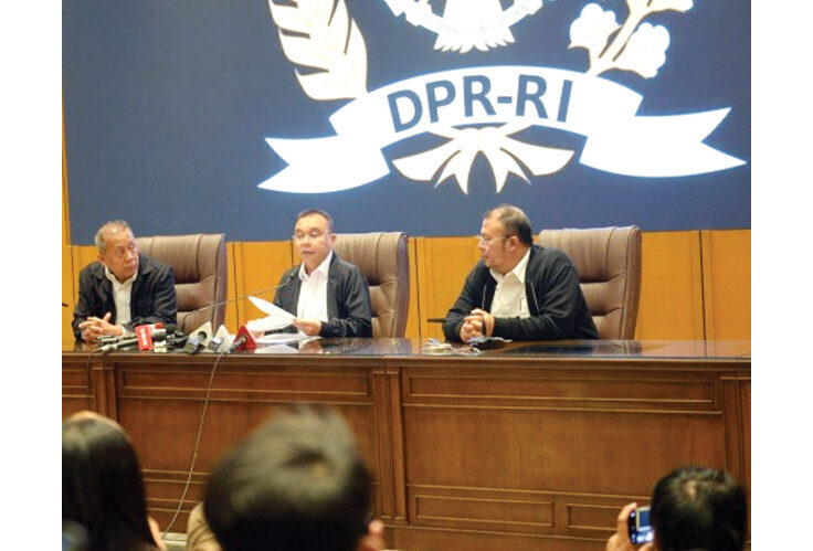 Gaji Anggota DPR Dipangkas jadi Rp 65 Juta 1 PAPARKAN— Wakil Ketua DPR RI, Sufmi Dasco Ahmad memaparkan terkait dipangkasnya berbagai tunjangan anggota DPR RI.