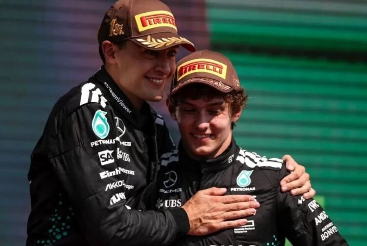 Mercedes Pastikan Russell dan Antonelli Tetap jadi Andalan di F1 2026 1 ANDALAN— George Russell (kiri) dan Kimi Antonelli di podium GP Kanada 2025.