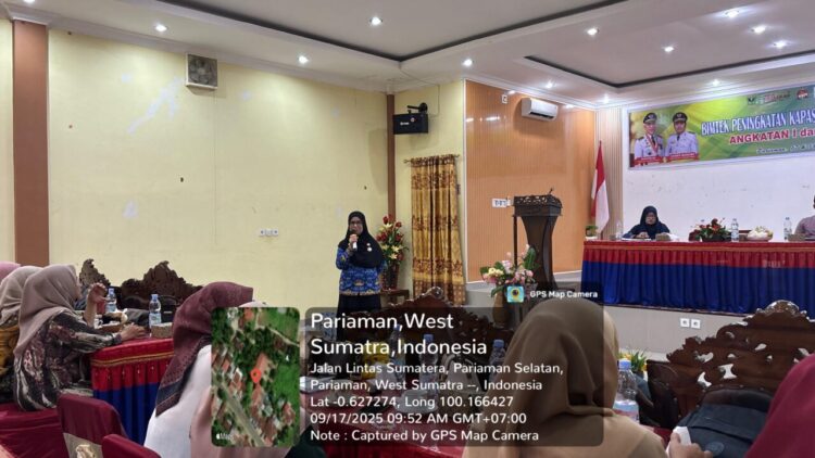 DP3AP2KB Provinsi Sumbar menggelar Bimtek Peningkatan Kapasitas Bina Keluarga Balita (BKB) Angkatan 1 dan II, Rabu dan Kamis (17-18/9) di Kota Pariaman.