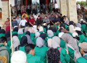Mahasiswa Gelar Aksi di DPRD DharmasrayaUsung Delapan Tuntutan Aspirasi Rakyat