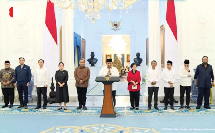 Presiden Pastikan Pimpinan DPR Cabut Tunjangan yang Resahkan Rakyat, Juga Lakukan Moratorium Kunker ke Luar Negeri 1 KONFERENSI PERS— Presiden Prabowo Subianto menggelar konferensi pers di dampingi ketua umum partai politik parlemen di Istana Negara, Jakarta, Minggu (31/8).