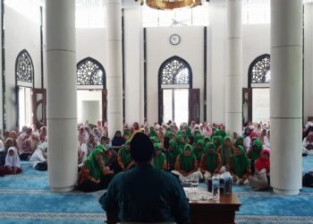 Ratusan Guru Beserta Kepala Sekolah Hadiri Maulid Nabi di Masjid ZBA Sungai Pagu