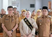 Dona Ramadhani Dikukuhkan sebagai Bunda Literasi Kota Solok