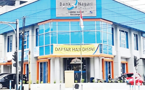 MILAD KE-19— Unit Usaha Syariah (UUS) Bank Nagari, Minggu (28/9) memperingati milad ke-19 dengan penuh rasa syukur atas capaian kinerja dan prestasi yang membanggakan, baik di tingkat regional maupun nasional.