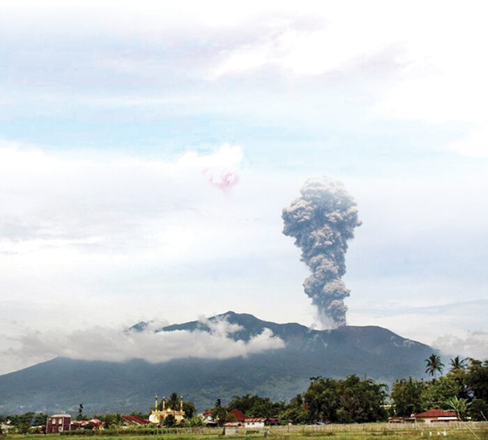 PVMBG mencatat gunung marapi mengalami penurunan
