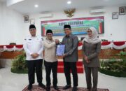 Bupati Eka Putra Sampaikan Jawaban Pandangan Umum 8 Fraksi DPRD