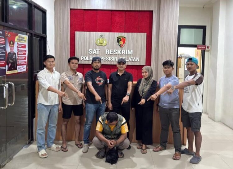 Gegara Menelantarkan Anak, Ayah Tak Bertanggung Jawab Ditangkap 1 TELANTARKAN ANAK— Pelaku SC (40) yang terjerat kasus penelantaran anak ditangkap Tim Satreskrim Polres Pessel.