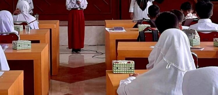 Kadisdik: Guru ASN Penuhi Kebutuhan Wali Kelas di SD Solok Selatan 1 Untitreled