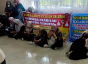 BREAKING NEWS: Ratusan Guru Honorer Solsel Mengadu ke DPRD