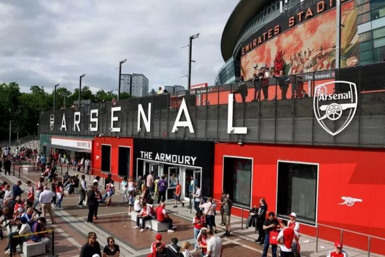 Arsenal Siapkan Rencana Besar, Emirates Stadium Bakal Diperluas Jadi 70 Ribu Kursi 1 ILUSTRASI— Kemegahan Stadion Emirates tampak luar.