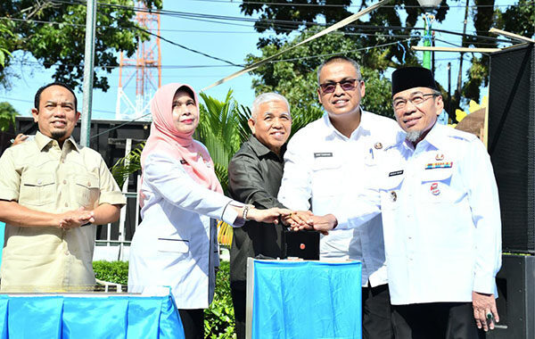 PERESMIAN— Wakil Wali Kota Padang, Maigus Nasir ikut menghadiri peresmian Rumah Sakit Mata Sumatera Barat, yang berlokasi di Kompleks Balai Kesehatan Mata Masyarakat (BKMM) Sumbar, Jalan Gadjah Mada No. 28, Gunung Pangilun, Rabu (15/10).