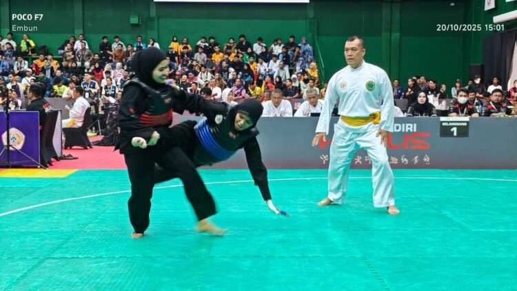 Tiga Pesilat Sumbar ke Final, Dua Lainnya Pastikan Perunggu di PON Beladiri 2025 Kudus 1 13