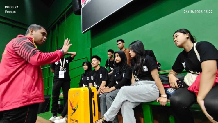 "Meski Pahit, Jangan Pernah Menyerah!" Sekum KONI Sumbar Bakar Semangat Atlet Karate dan Wushu di PON Beladiri Kudus 1 18