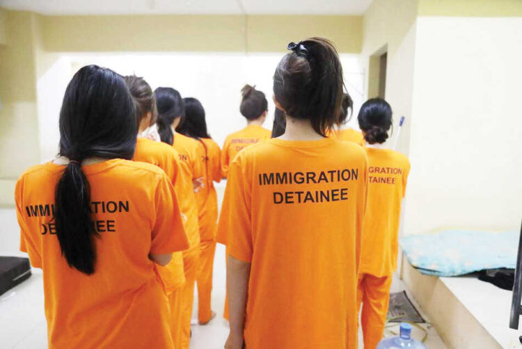 DIAMANKAN— Puluhan WNA diamankan Ditjen Imigrasi di tempat hiburan malam di kawasan Penjaringan, Jakarta Utara, pada Selasa (14/10).