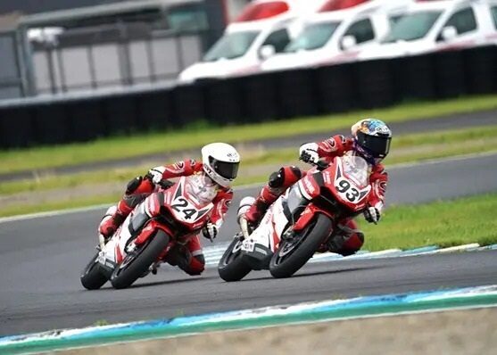 Astra Honda Incar Kunci Juara ARRC 2025 di Sepang Bersama CBR Series 1 BALAPAN—Pebalap binaan AHM, M Adenanta Putra dan Fadillah Arbi Aditama mengincar di Sepang International Circuit, Malaysia.