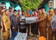 Korban Rumah Hanyut di Mapun Terima Bantuan